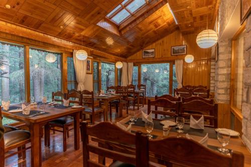 Restaurant, Negis Mayflower (A HERITAGE SINCE 1965) in Manali Restaurant, Negis Mayflower (A HERITAGE SINCE 1965) in Manali