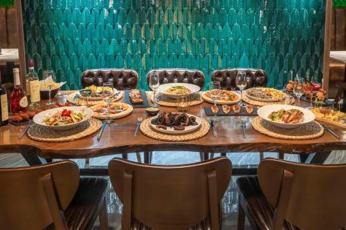 Food and beverages, Sky Roof Hotel in Nicosia Food and beverages, Sky Roof Hotel in Nicosia