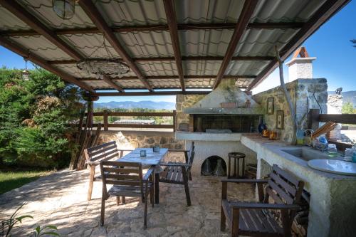 Létesítmények, Angel House Greystone Villa Polydrossos in Polydrosos Létesítmények, Angel House Greystone Villa Polydrossos in Polydrosos