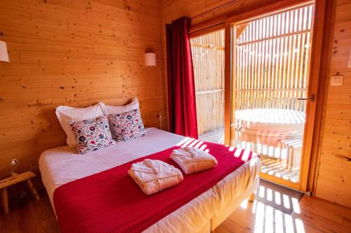 Les Lodges de la ViaRhôna / cabane-spa (Les Lodges de la ViaRhona / cabane-spa) in Belley Les Lodges de la ViaRhôna / cabane-spa (Les Lodges de la ViaRhona / cabane-spa) in Belley