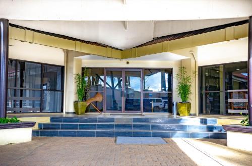Eingang, Highlander Hotel (Highlander Hotel) in Mount Hagen Eingang, Highlander Hotel (Highlander Hotel) in Mount Hagen