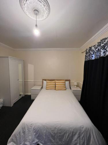 Private room in a shared house 115/1 in Henbury Private room in a shared house 115/1 in Henbury