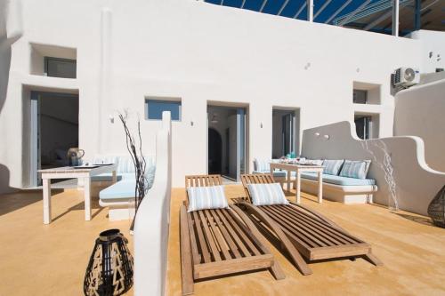 崖上旅館 (On the Cliff) in 聖托里尼 崖上旅館 (On the Cliff) in 聖托里尼