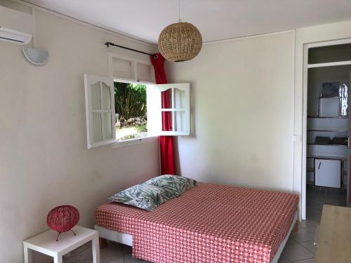 Quarto de hóspedes, Studio Launa - 5 lotissenent Tolbiac 2 Route de la Regrettée 97114 Trois - Rivières (Studio Launa - 5 lotissenent Tolbiac 2 Route de la Regrettee 97114 Trois - Rivieres) in Trois-Rivieres Quarto de hóspedes, Studio Launa - 5 lotissenent Tolbiac 2 Route de la Regrettée 97114 Trois - Rivières (Studio Launa - 5 lotissenent Tolbiac 2 Route de la Regrettee 97114 Trois - Rivieres) in Trois-Rivieres