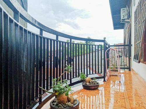 Balcony/terrace, OYO 90816 Wisma Awal Fajar Syariah in Sultah Hassanudin International Airport Balcony/terrace, OYO 90816 Wisma Awal Fajar Syariah in Sultah Hassanudin International Airport