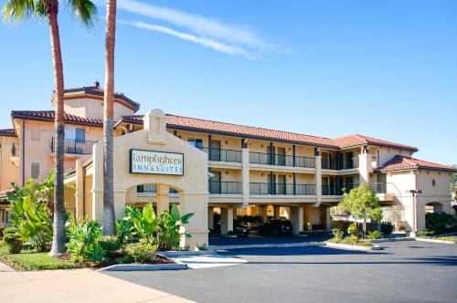 Entree, Lamplighter Inn & Suites in San Luis Obispo Entree, Lamplighter Inn & Suites in San Luis Obispo