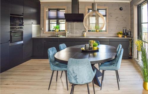 Cocina, Lovely Home In Rauland With Kitchen in Rauland Cocina, Lovely Home In Rauland With Kitchen in Rauland