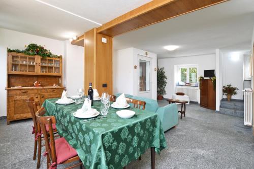 Facilities, Casa Gerolamo - Happy Rentals in Esino Lario Facilities, Casa Gerolamo - Happy Rentals in Esino Lario