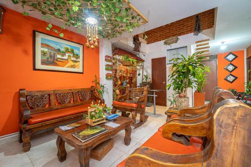 HOTEL HOSPEDAJE CANEY "Descanso & Tradicion" Ayenda 1422 in El Ingenio HOTEL HOSPEDAJE CANEY "Descanso & Tradicion" Ayenda 1422 in El Ingenio