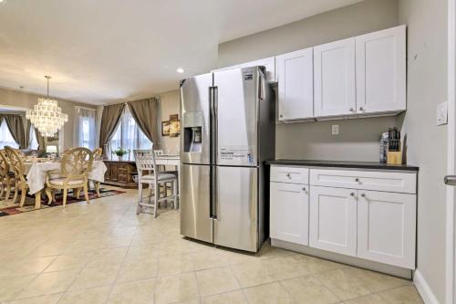 Cozy Springfield Apartment, Close to Parks! in Springfield (MA) Cozy Springfield Apartment, Close to Parks! in Springfield (MA)