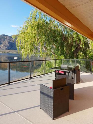 balkon/terras, Richter Pass Beach Resort in Osoyoos (BC) balkon/terras, Richter Pass Beach Resort in Osoyoos (BC)