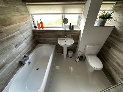 Spacious and stylish 4-bed home ideal for families in Stockton-on-Tees Spacious and stylish 4-bed home ideal for families in Stockton-on-Tees
