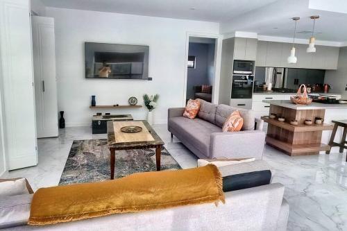 Beautiful New home in Throsby with 5 Bedrooms in نورثن كانبير ا Beautiful New home in Throsby with 5 Bedrooms in نورثن كانبير ا