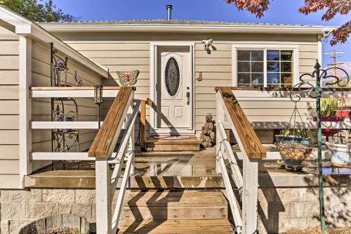 Pet-Friendly Mount Shasta Home with Hot Tub! in Mount Shasta (CA) Pet-Friendly Mount Shasta Home with Hot Tub! in Mount Shasta (CA)