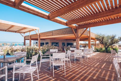 Паб/Коктейль-бар, Iberostar Waves Mehari Djerba in Джерба Паб/Коктейль-бар, Iberostar Waves Mehari Djerba in Джерба