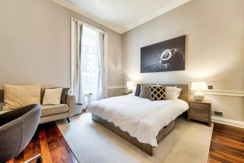 Gorgeous apartment in the heart of New Town