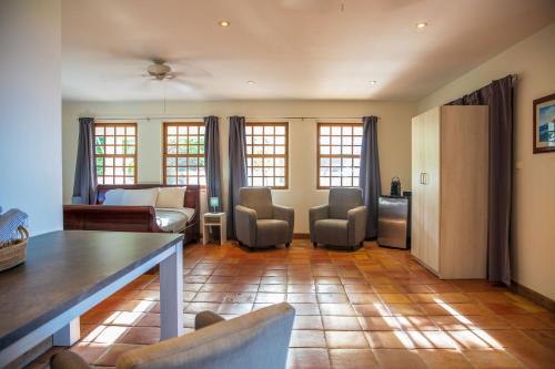 Quill Gardens Boutique Hotel in Oranjestad Quill Gardens Boutique Hotel in Oranjestad