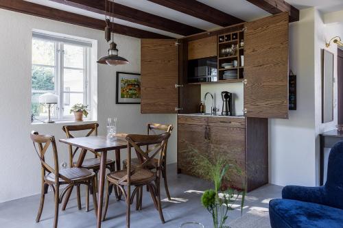 A szálláshely kívülről, Ekenäs Gård på Österlen (Ekenas Gard pa Osterlen) in Simrishamn A szálláshely kívülről, Ekenäs Gård på Österlen (Ekenas Gard pa Osterlen) in Simrishamn