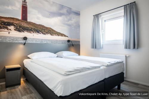 Guestroom, Spacious holiday home with dishwasher and fireplace on Texel in Texel Guestroom, Spacious holiday home with dishwasher and fireplace on Texel in Texel