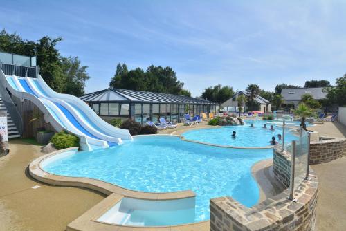 Swimming pool, Le Braz Saint Lunaire in Dinard Swimming pool, Le Braz Saint Lunaire in Dinard