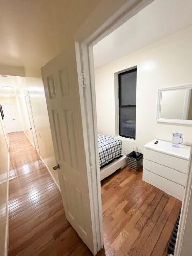 Beautiful private rooms in a shared apartment upper west side in Гарлем Beautiful private rooms in a shared apartment upper west side in Гарлем
