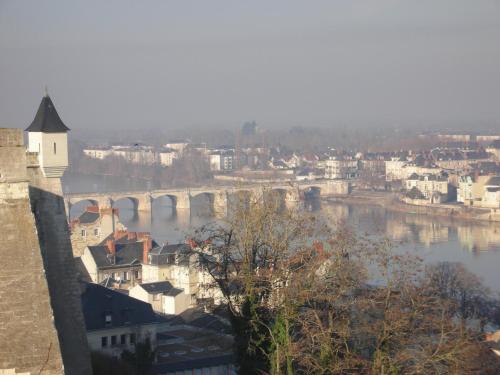 View, Appartement de 2 chambres avec vue sur la ville et wifi a Saumur in Saumur View, Appartement de 2 chambres avec vue sur la ville et wifi a Saumur in Saumur