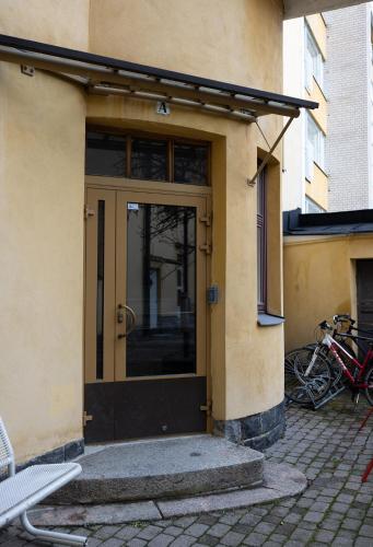 Entrance, 2ndhomes Bright & Modern 1BR Home in Ullanlinna in Ullanlinna Entrance, 2ndhomes Bright & Modern 1BR Home in Ullanlinna in Ullanlinna