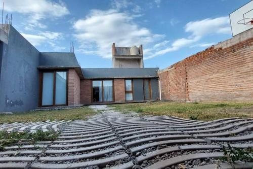 Casa amplia en ubicación tranquila de la ciudad (Casa amplia en ubicacion tranquila de la ciudad) in 바리오 알토 라 비나 Casa amplia en ubicación tranquila de la ciudad (Casa amplia en ubicacion tranquila de la ciudad) in 바리오 알토 라 비나