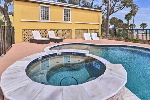 Ocean Pearl House - 1 Mi to Dtwn Rockport! in Fulton Ocean Pearl House - 1 Mi to Dtwn Rockport! in Fulton