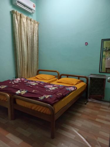 Kito's Homestay PASIR TUMBOH - 3 bedroom in Melor Kito's Homestay PASIR TUMBOH - 3 bedroom in Melor