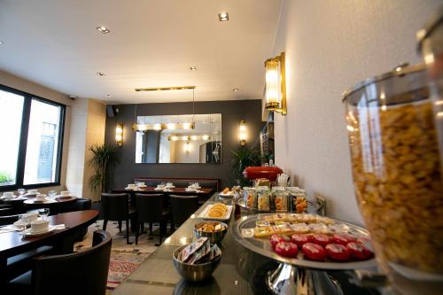 Food and beverages, Hotel Eiffel Rive Gauche in 7th - Tour Eiffel - Invalides Food and beverages, Hotel Eiffel Rive Gauche in 7th - Tour Eiffel - Invalides