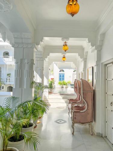 Facilities, Jagat Niwas Palace Hotel in Udaipur Facilities, Jagat Niwas Palace Hotel in Udaipur