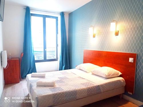 Hotel Petit Bastille in 11th - Bastille - Republique Hotel Petit Bastille in 11th - Bastille - Republique