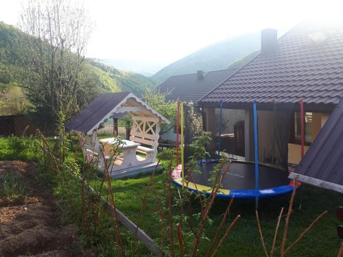 A környék, У Інни in Mezhyhirya A környék, У Інни in Mezhyhirya