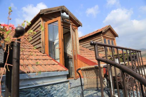 parveke/terassi, Tatin - Hotel & Café in Mtskheta (Tatin - Hotel & Cafe in Mtskheta) in Mtskheta parveke/terassi, Tatin - Hotel & Café in Mtskheta (Tatin - Hotel & Cafe in Mtskheta) in Mtskheta