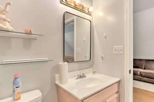 Bathroom, Lewes Cottage with Pool Access 10 Mi to Beach! in Long Neck (DE) Bathroom, Lewes Cottage with Pool Access 10 Mi to Beach! in Long Neck (DE)