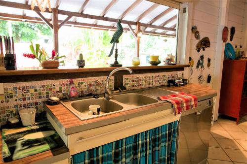 Kitchen, Caribbean Ashanti Lodge in Trois-Rivieres Kitchen, Caribbean Ashanti Lodge in Trois-Rivieres