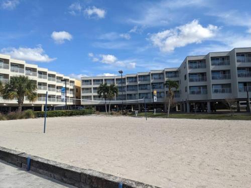 Entrance, Forever Beach View Sailport Resort Condos Tampa in Pelican Island Entrance, Forever Beach View Sailport Resort Condos Tampa in Pelican Island