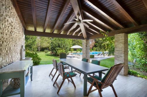 Villa Oleandra with Pool up to 12 People in Volta Mantovana Villa Oleandra with Pool up to 12 People in Volta Mantovana