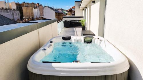 Diamond Luxury Apartment