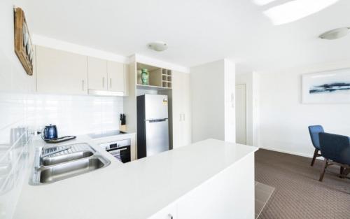 Accommodate Canberra - Century in Griffith Accommodate Canberra - Century in Griffith