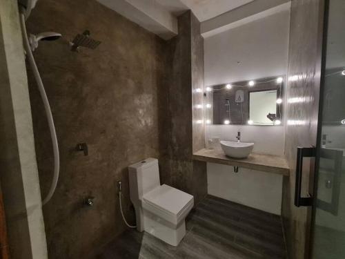 Brand New 2 Bedroom Serviced Apartment FreeNetflix in Dehiwala City Brand New 2 Bedroom Serviced Apartment FreeNetflix in Dehiwala City