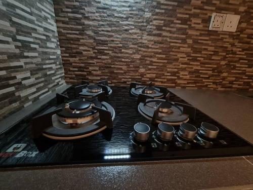 Brand New 2 Bedroom Serviced Apartment FreeNetflix in Dehiwala City Brand New 2 Bedroom Serviced Apartment FreeNetflix in Dehiwala City