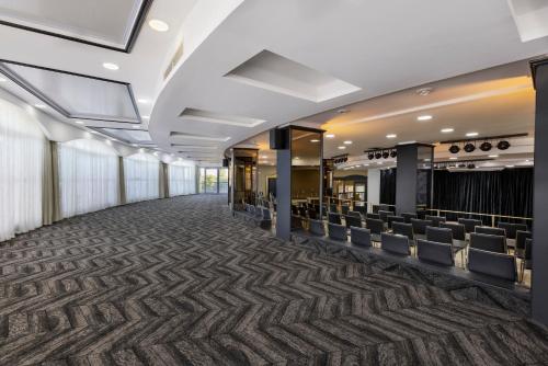 Banquet hall, Lake House in Lakeside Banquet hall, Lake House in Lakeside