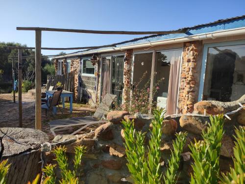 Fasilitas, The Riverstone - Romantic Hideaway by the River - loadshedding free! in Napier Fasilitas, The Riverstone - Romantic Hideaway by the River - loadshedding free! in Napier