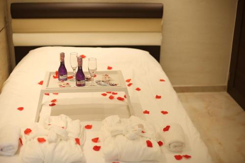 FINE STORY LUX apartment Belgrade - JACUZZI & WiFi & NETFLIX & Mini BAR