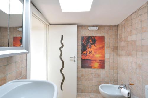 Bathroom, Brianza Relax in Besana in Brianza Bathroom, Brianza Relax in Besana in Brianza