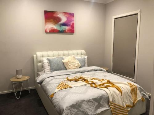 Lovely four bedroom double storey in clyde north in Berwick Lovely four bedroom double storey in clyde north in Berwick