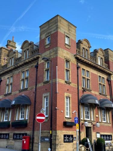 المنظر الخارجي, The Old Post Office Warrington by Deuce Hotels in وارينجتون المنظر الخارجي, The Old Post Office Warrington by Deuce Hotels in وارينجتون