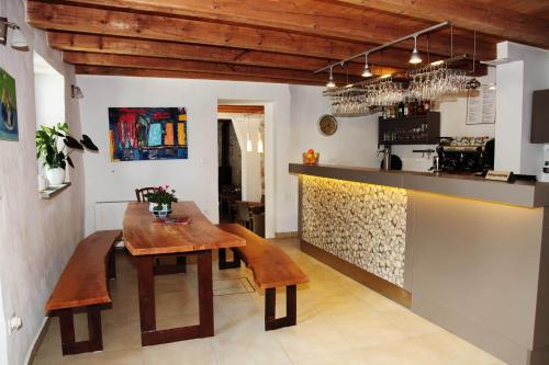 حانة/استراحة, Boutique Hotel Dvor in Ceglo حانة/استراحة, Boutique Hotel Dvor in Ceglo